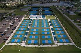 Cape Coral lifestyle and waterfront living in Southwest Florida community