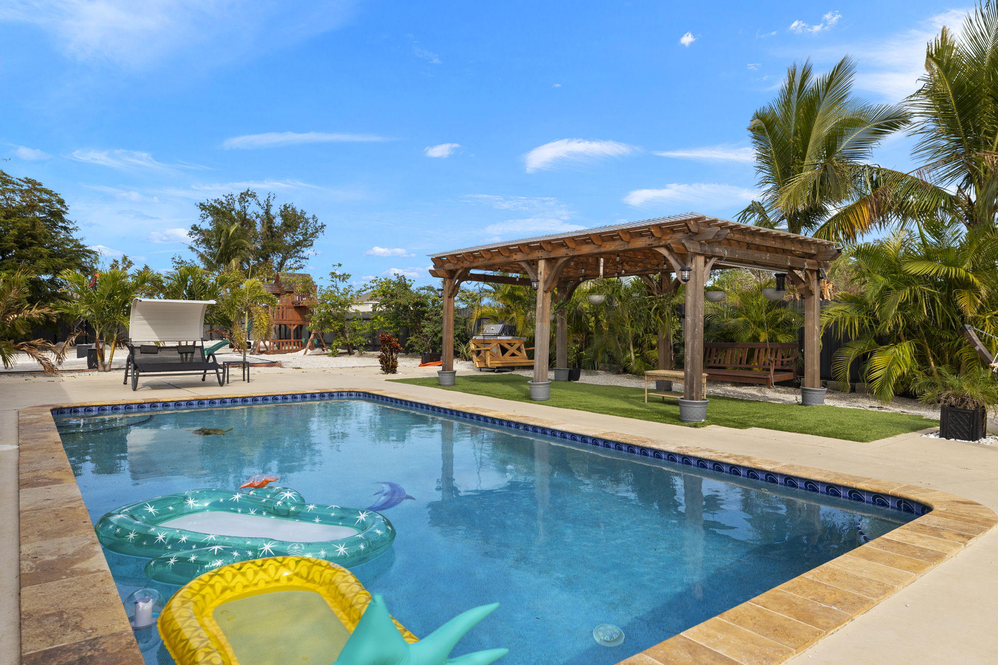 Cape Heaven Cape Coral Family Vacation Rental - Spacious SWFL Home with Volleyball Court