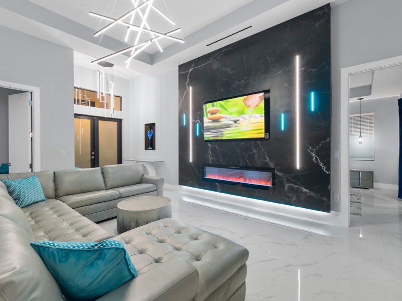 Blu Martini luxury vacation rental Cape Coral