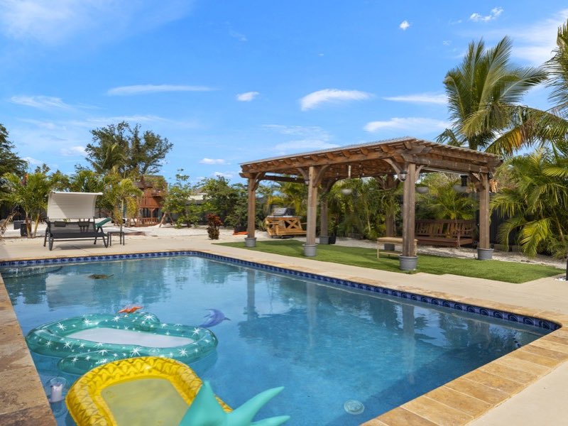 Cape Heaven Cape Coral Family Vacation Rental - Spacious SWFL Home with Volleyball Court
